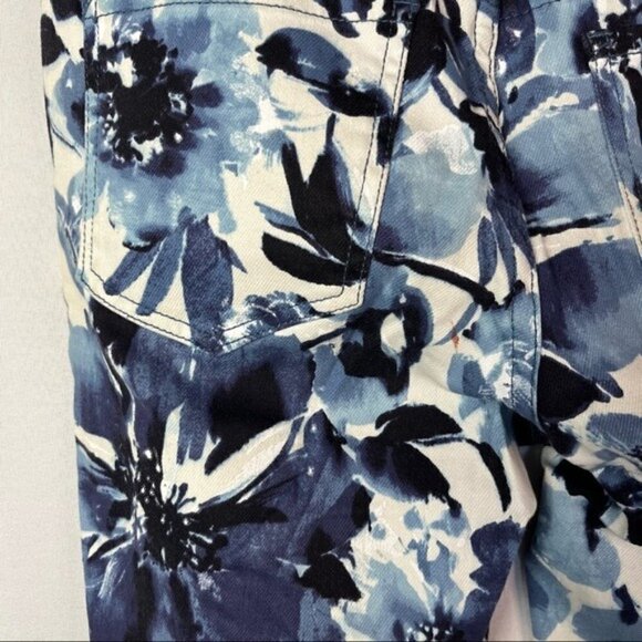 Chico's Blue & White Floral Cropped Skinny Jeans 00 / 2 - Picture 3 of 4